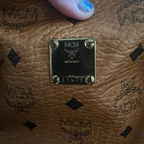 Mcm crossbody and wallet combo in pristine condition no callouts!!!!! - Picture 8 of 16